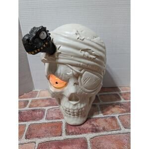 ZURU Smashers Dino Island GIANT Skull Over 30 surprises Halloween Decoration